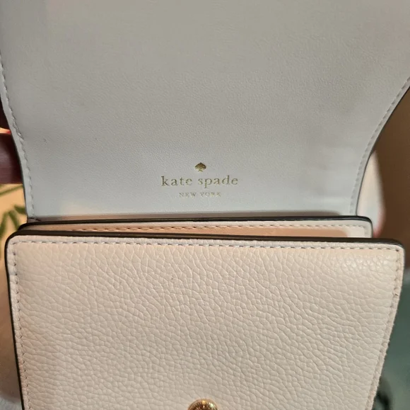 Kate Spade-Kayla Small L-Zip Wallet - Picture 5 of 7